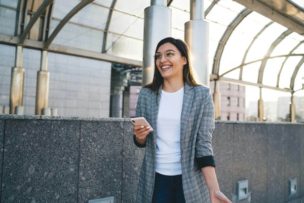 Quelles techniques de tarification dynamique peuvent être utilisées par les entreprises de transport pour maximiser les revenus en période de forte demande ?